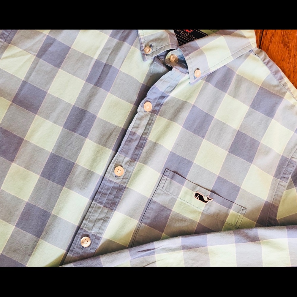 Vineyard Vines Check Slim Tucker Shirt - size M